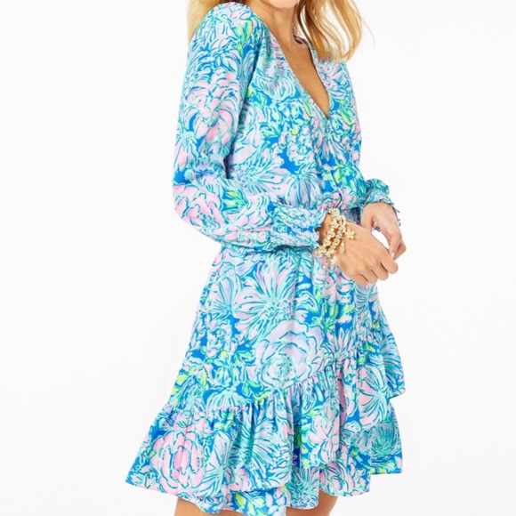 Lilly Pulitzer Dresses & Skirts - NWT Lilly Pulitzer Cristiana Dress- In full bloom